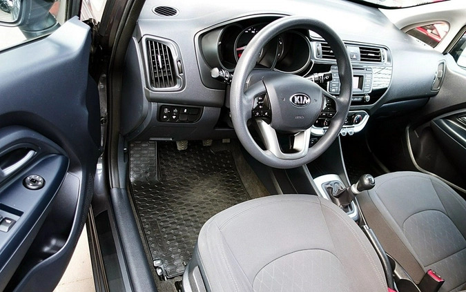 Kia Rio cena 48899 przebieg: 97000, rok produkcji 2018 z Złoczew małe 781